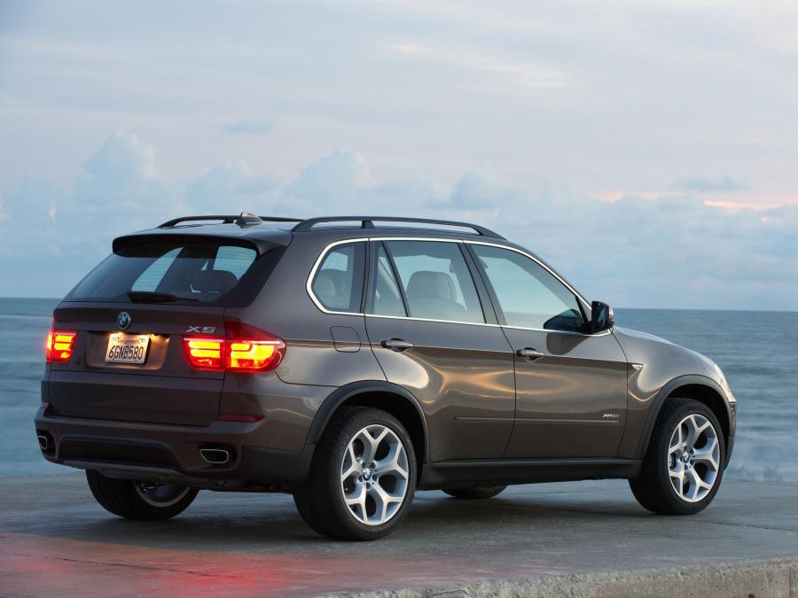  BMW X5 xDrive 5.0i 2010 года  (фото 135 из 142)